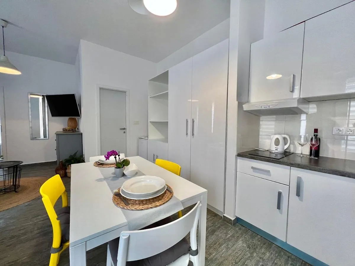 Apartments Jasmin Crikvenica 0*,